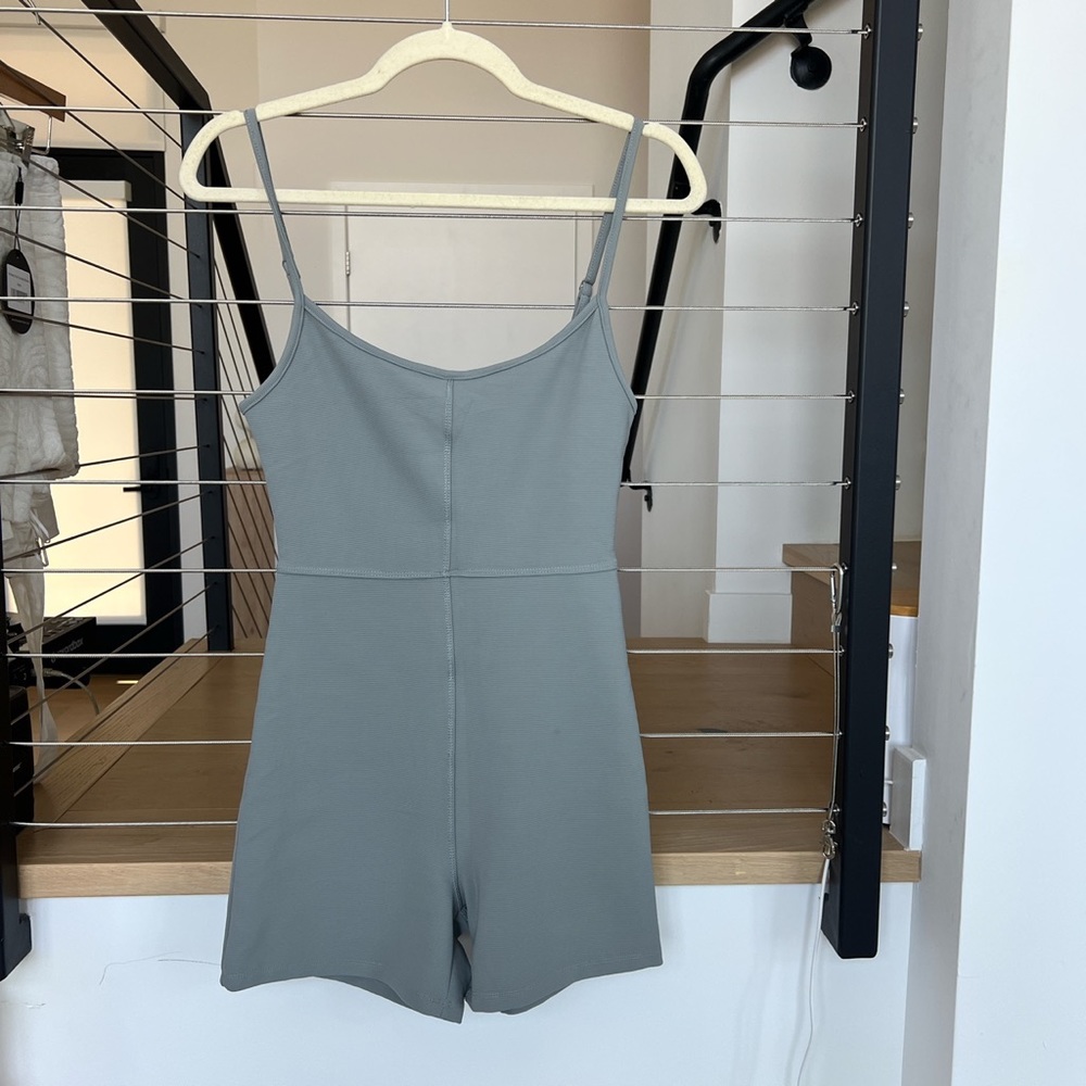 Ribbed bodysuit shorts